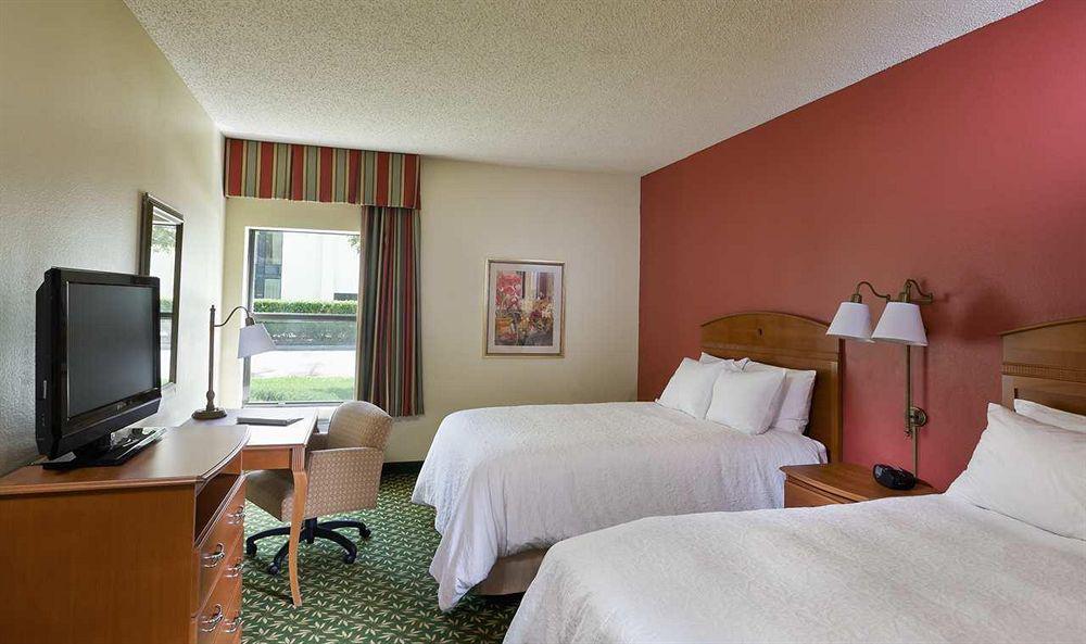 Hampton Inn Houston Stafford Rom bilde